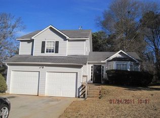 5454 Fox Valley Ln, Stone Mountain, GA 30088