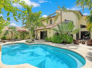 49 Las Brisas Way, Naples, FL 34108