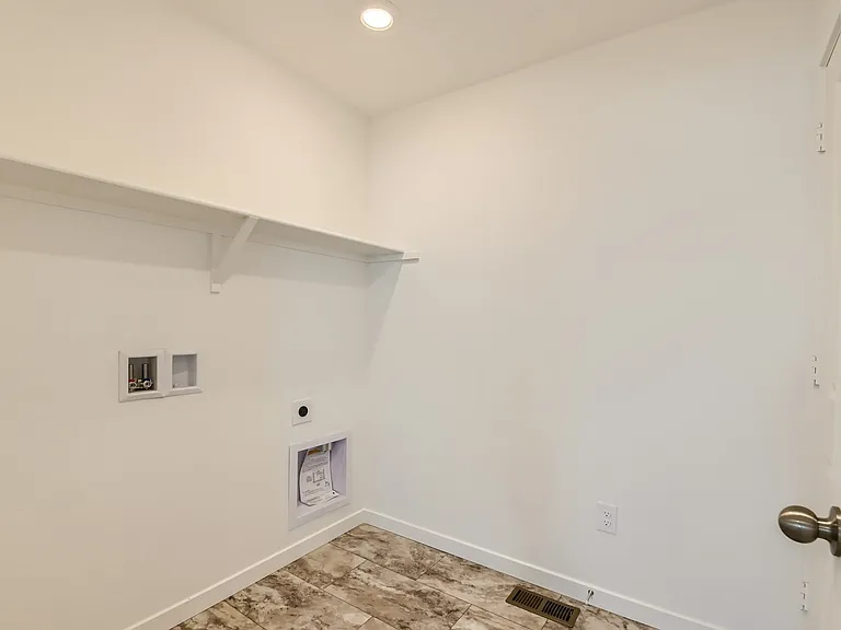 628 Acorn Pl — Photo 24