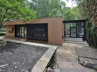 7121 Braeburn Pl, Bethesda, MD 20817