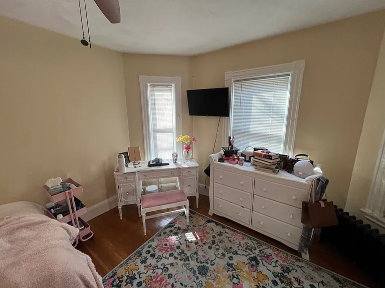 Gorham St — Photo 12