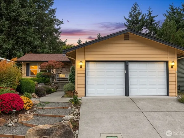 24812 12th Avenue S, Des Moines, WA 98198