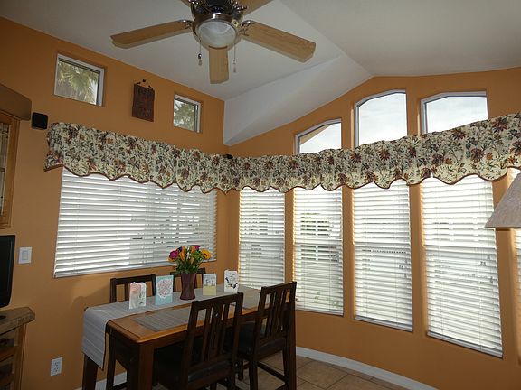 4th image of 1110 N Henness Rd #202