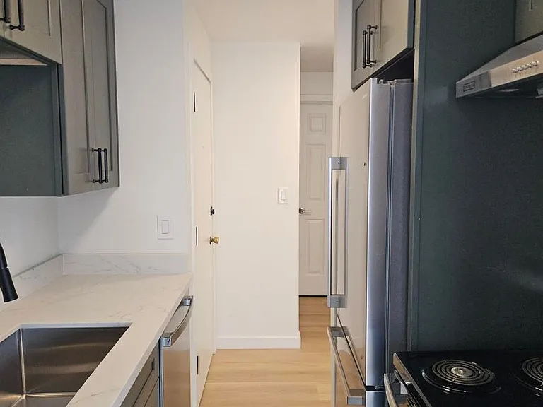 Charles XX Apartments — Photo 1