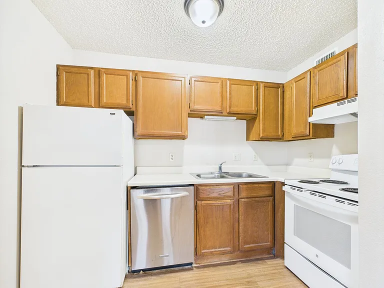 297 Billie Dr #2 — Photo 4