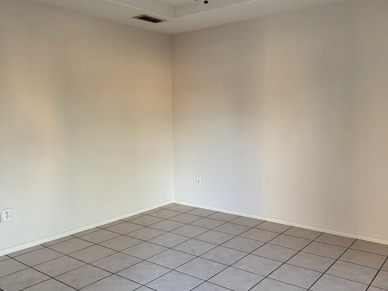 7308 Michigan Ave — Photo 2