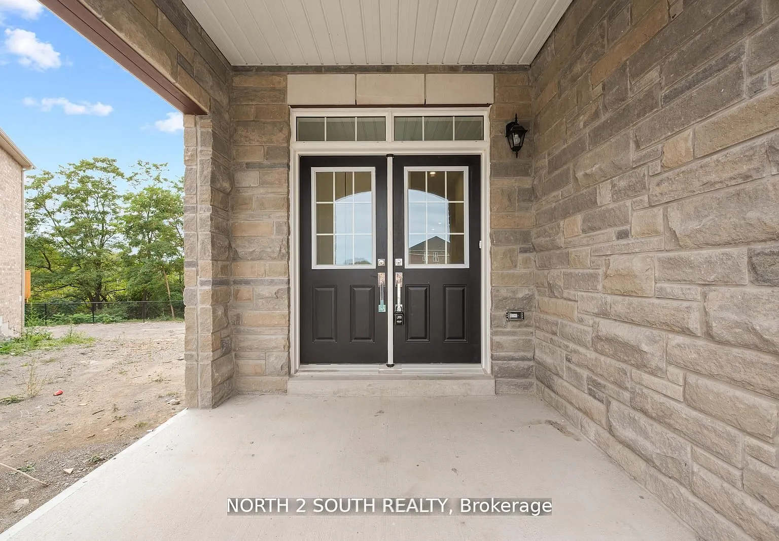 3 bed, $3,900 — Photo 2