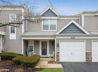 1632 Pebble Beach Cir, Elgin, IL 60123