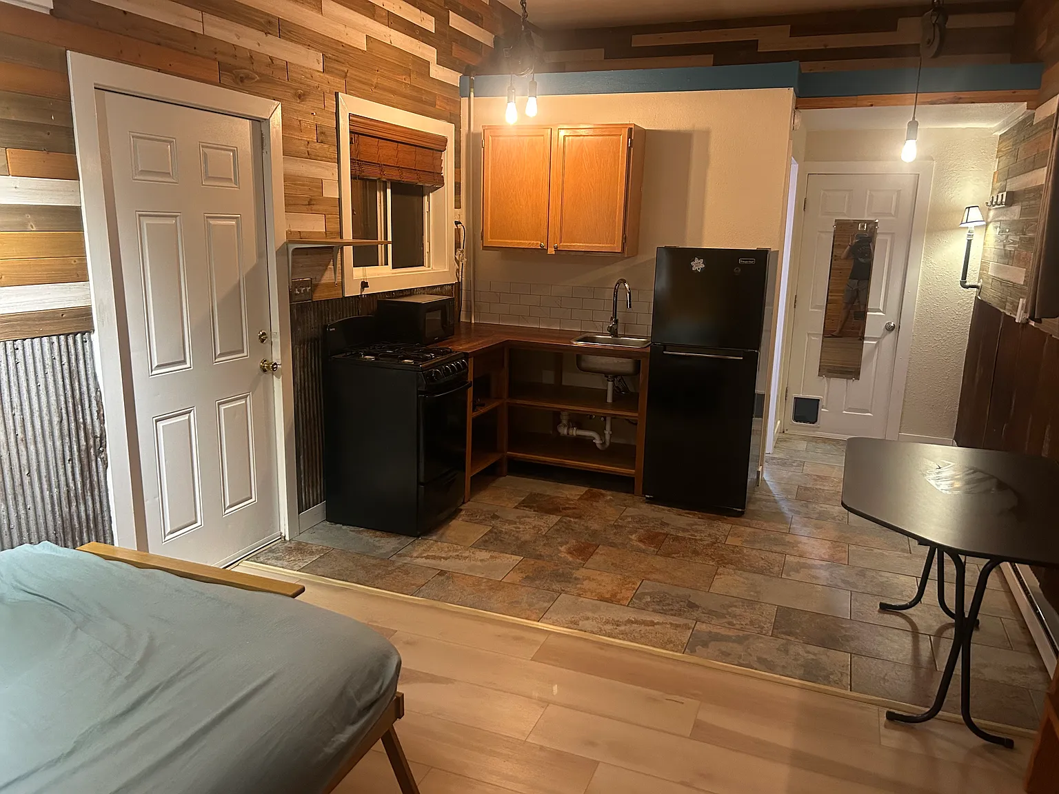 Studio, 352 sqft, $1,400 — Photo 2