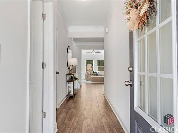 4th image of 250 Laurel Cove Drive