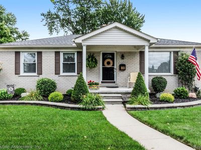 11326 Loveland St, Livonia, MI, 48150