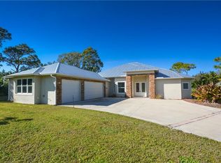 2900 NE Heather Ct, Jensen Beach, FL 34957