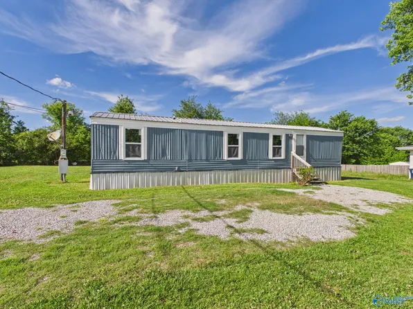 877 Rolan Gooch Rd, Toney, AL 35773