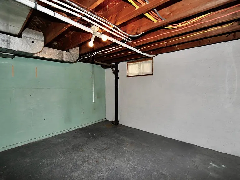 1223 E Saint Maries Ave — Photo 29