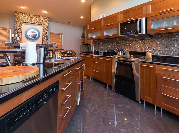 5th image of 2609 N 73rd Ct