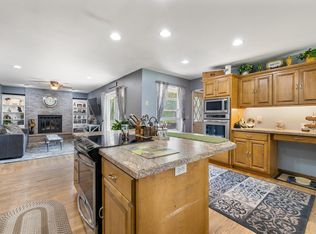 N127W18933 Dandee Dr, Richfield, WI 53076