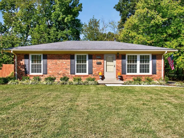 2401 Maplewood Dr, Lexington, KY 40503