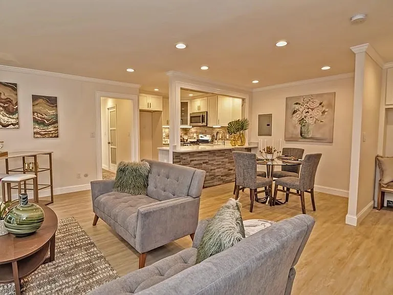 10 Juniper St #38 — Photo 2
