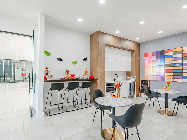 Milbrook Park Apartments — Photo 17