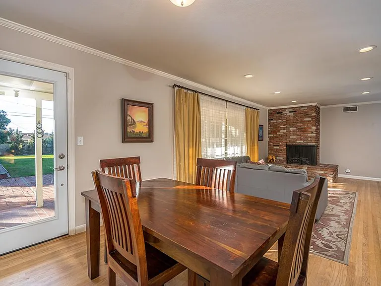 540 N Park Ln — Photo 11