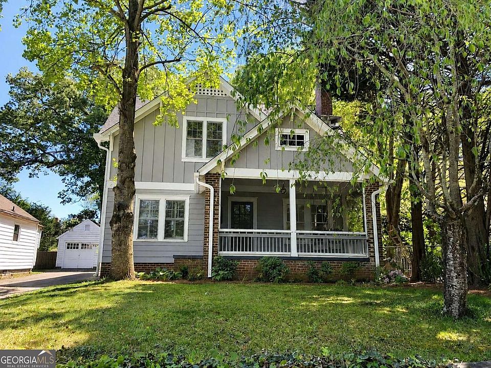 1st image of 211 Greenwood Cir