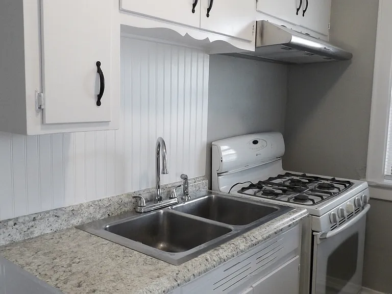 1734 Bruck St #1732 — Photo 19