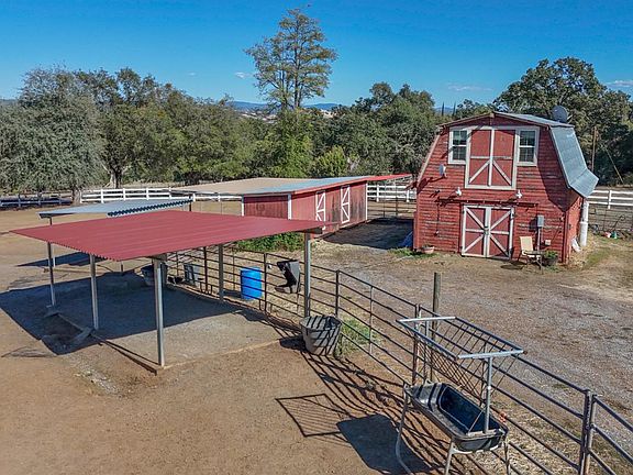 3rd image of 4770 Pedro Hill Rd