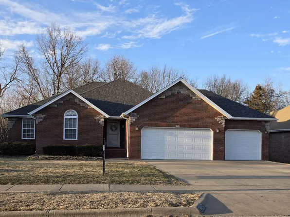 3031 W Augusta Hills Street, Springfield, MO 65803