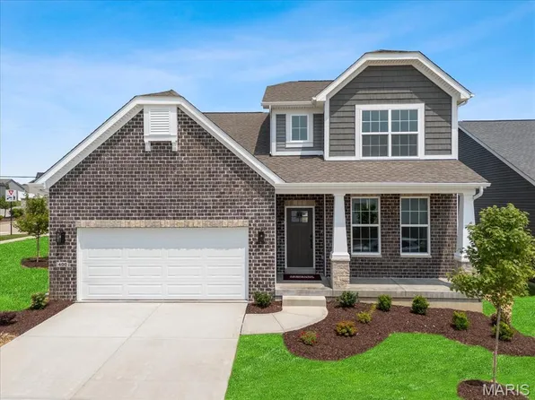 400 Thomlin Ct, Lake Saint Louis, MO 63367