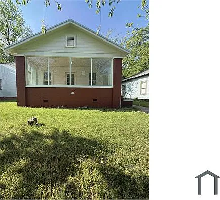 4 bed, 1580 sqft, $1,300 — Photo 1