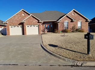 1605 Hunters Rdg, Shawnee, OK 74804