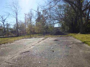 2209 McKee Dr, Orange, TX 77630