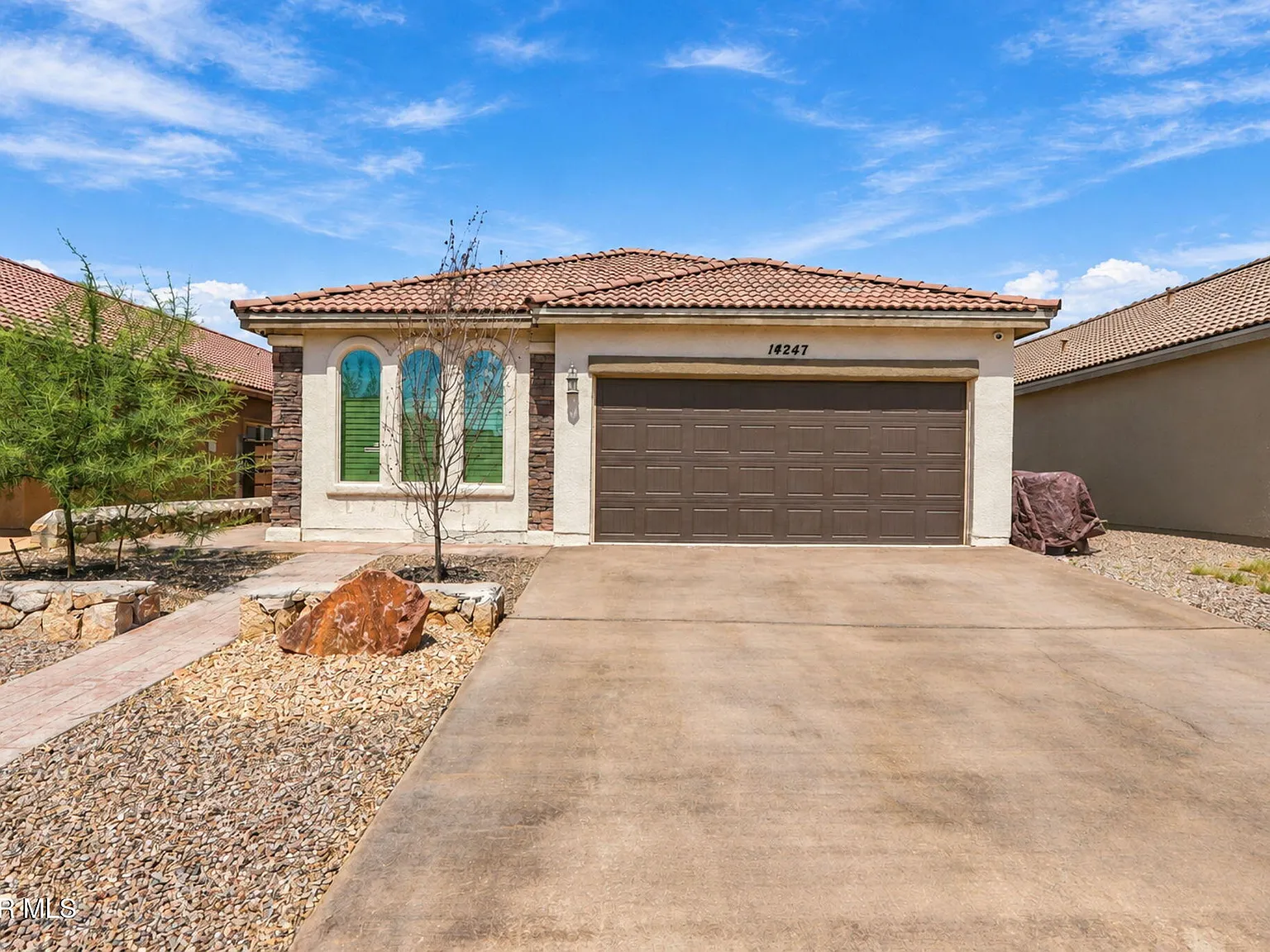 4 bed, 2.0 bath, 1575 sqft, $1,850 — Photo 2