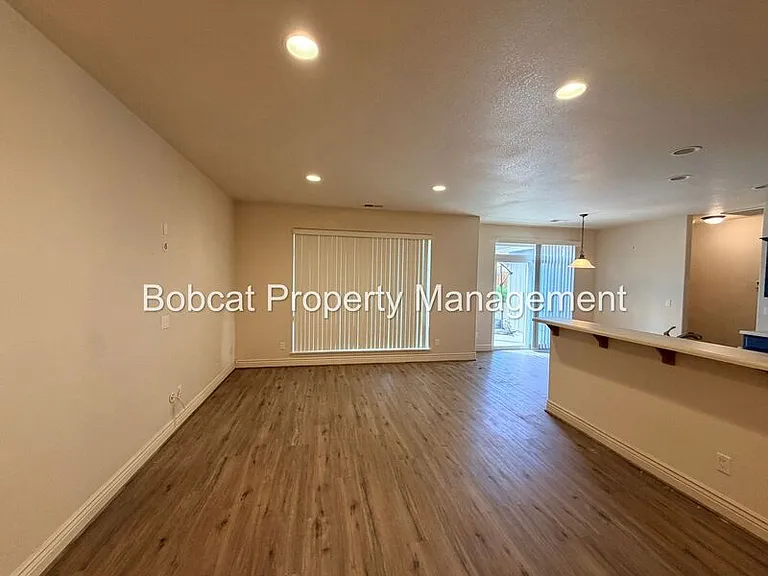 1362 Branden Ln — Photo 7