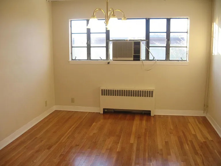 DINING ROOM 12 X 16