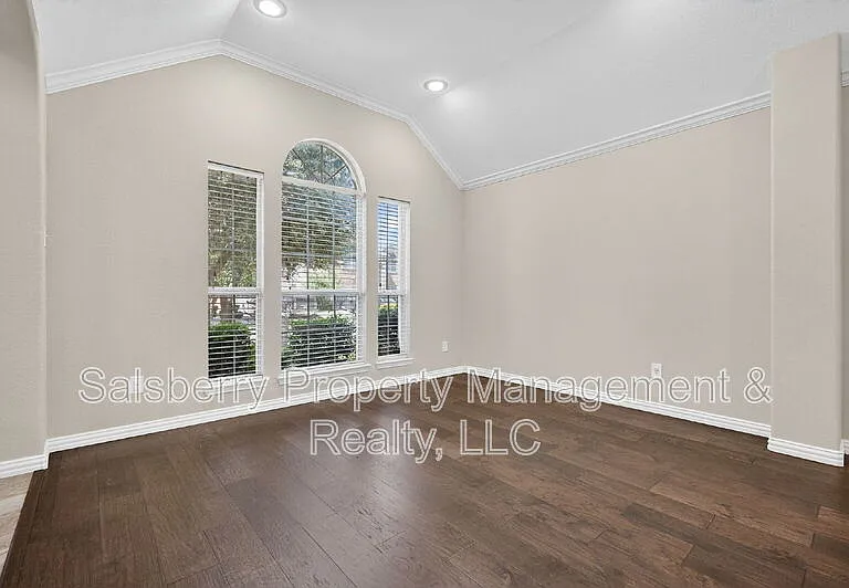 4353 Mountain Crest Dr — Photo 6