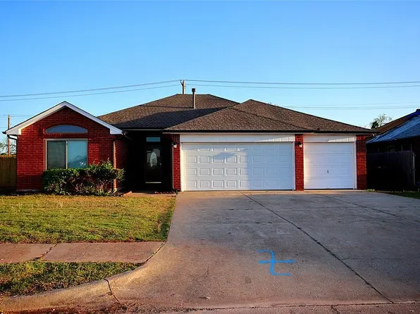 8920 Scirocco Cir, Oklahoma City, OK 73135