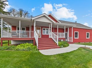 9619 E 11000n Rd, Grant Park, IL 60940