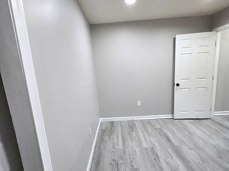 457 Admiral Street — Photo 10