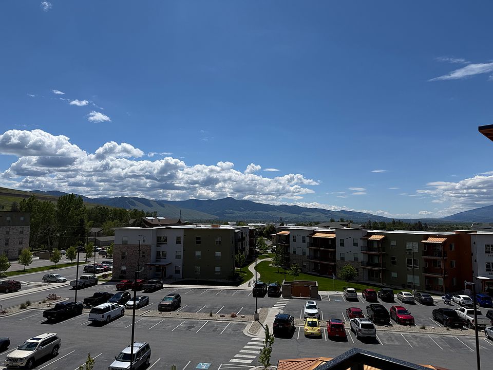 Views facing east in 5377