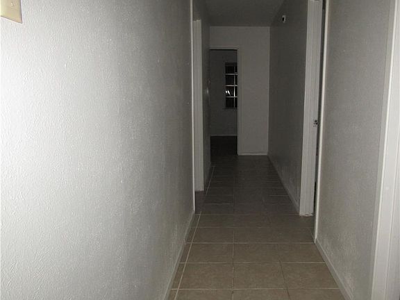 3rd image of 1708 Frances Dr