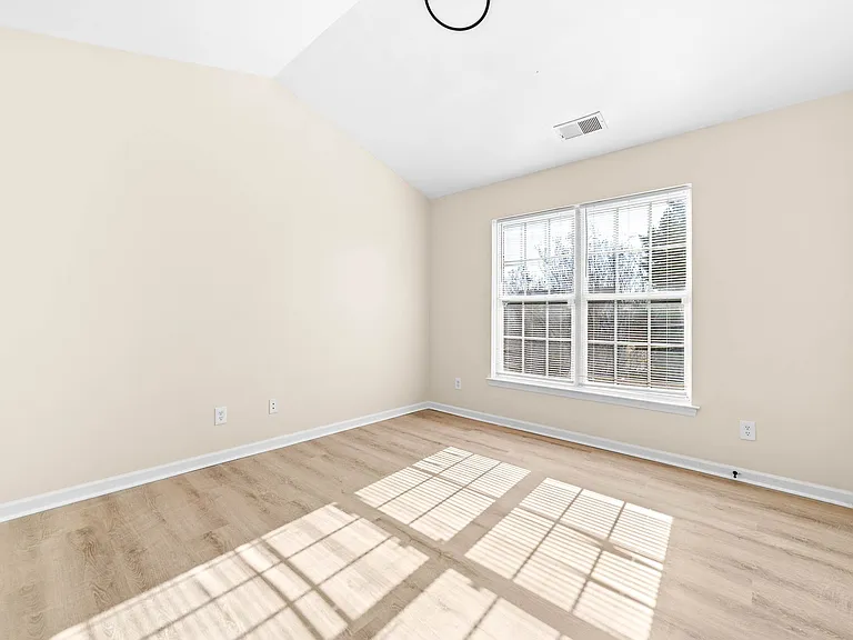 5403 Peachwood Dr — Photo 26