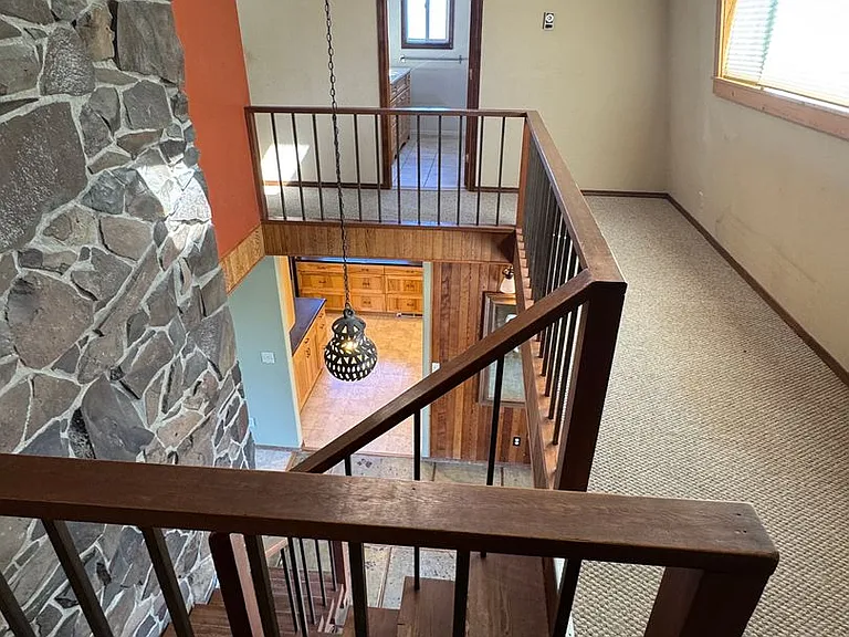 225 Mission View Dr — Photo 12