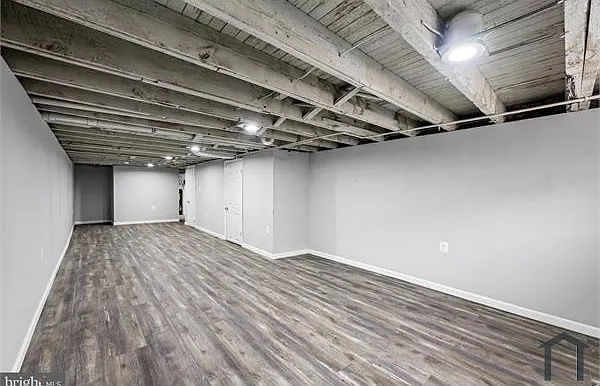 1918 E Lafayette Ave — Photo 11