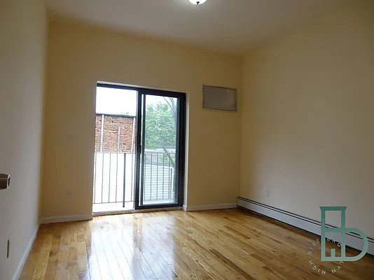 Rented by Miron Realty Group | media 15