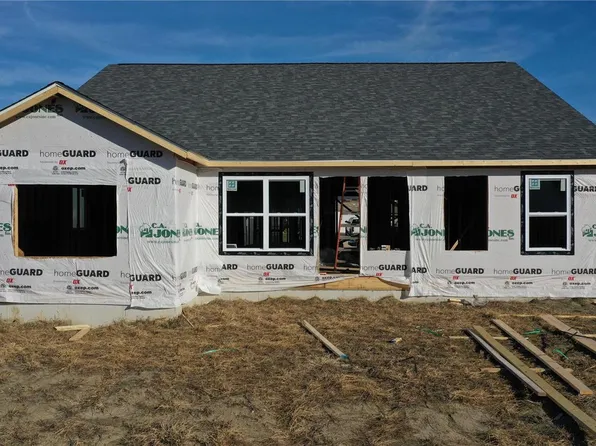 120 Garrettford Dr, Bethalto, IL 62010