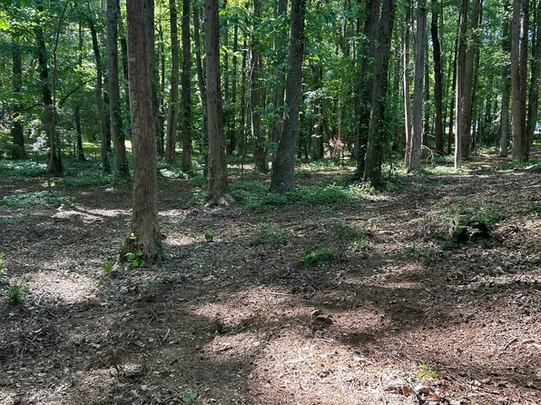 46 Davis Rd, Hiram, GA 30141