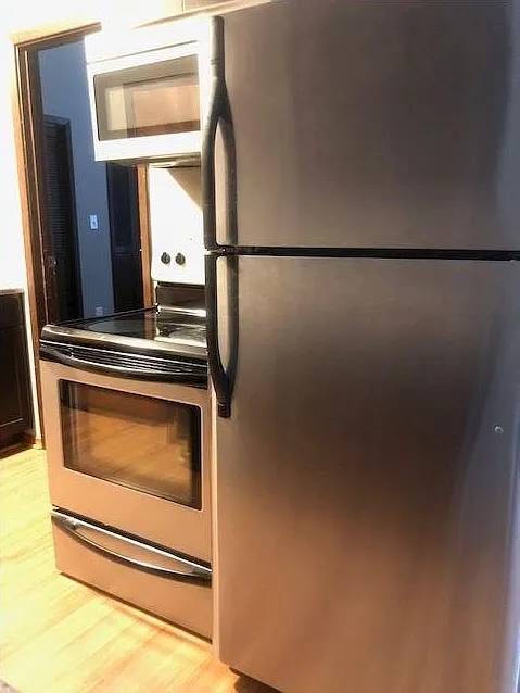 1 bed, 650 sqft, $1,525 — Photo 2