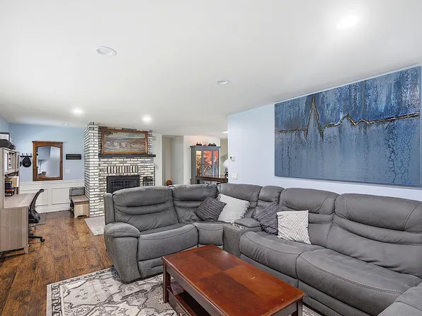 388 Genverna Gln, Grants Pass, OR 97527