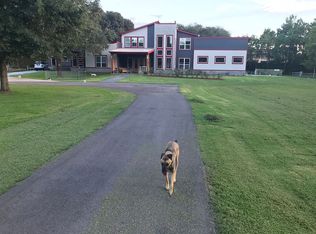 2531 S Cherry St, Tomball, TX 77375